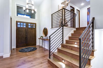 Enhance Safety with Stair Railing Repair!